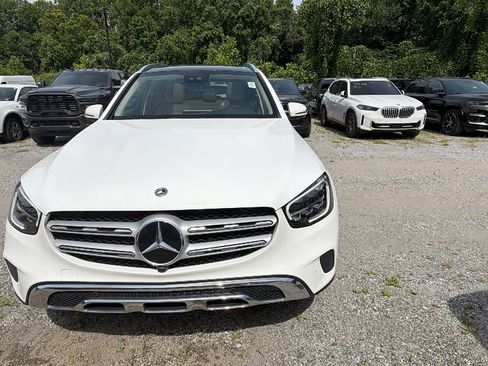 Used 2022 Mercedes-Benz GLC 300 image 3