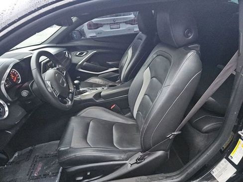Used 2017 Chevrolet Camaro LT w/ RS Package image 9
