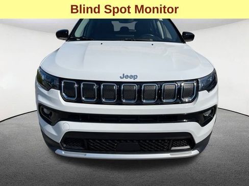 Used 2022 Jeep Compass Limited image 4