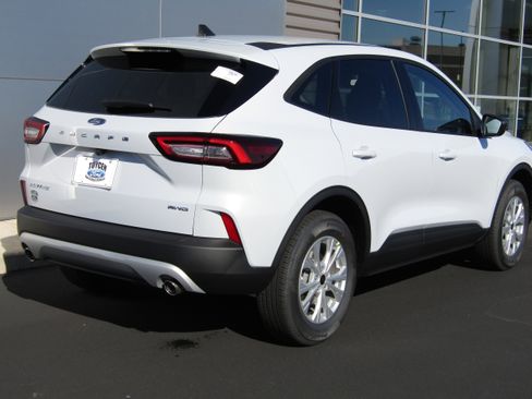 New 2026 Ford Escape Active w/ Cold Weather Package AWD/4WD image 6