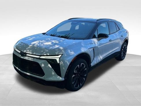 Used 2025 Chevrolet Blazer EV RS AWD/4WD image 4