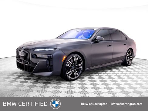 Used 2023 BMW i7 xDrive60 AWD/4WD image 1