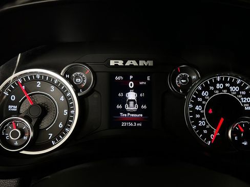 Used 2024 RAM 2500 Big Horn w/ Sport Appearance Package image 14