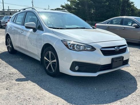 Used 2022 Subaru Impreza 2.0i Premium AWD/4WD image 1