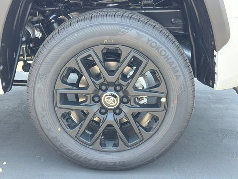 New 2026 Toyota Tundra SR5 AWD/4WD image 17