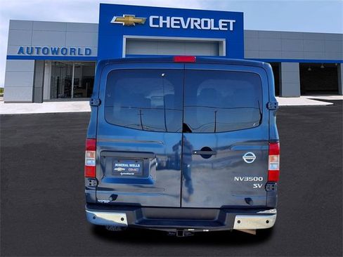 Used 2021 Nissan NV 3500 SV image 6