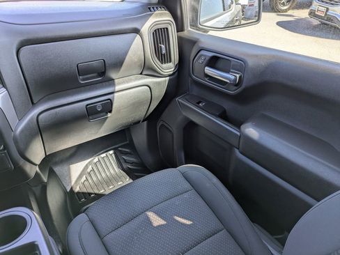 Used 2023 GMC Sierra 1500 Pro w/ Pro Value Package AWD/4WD image 18