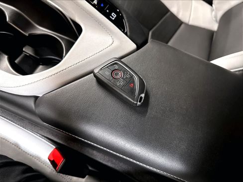 Used 2024 Chevrolet Corvette Stingray Preferred Cpe w/ 2LT RWD image 12