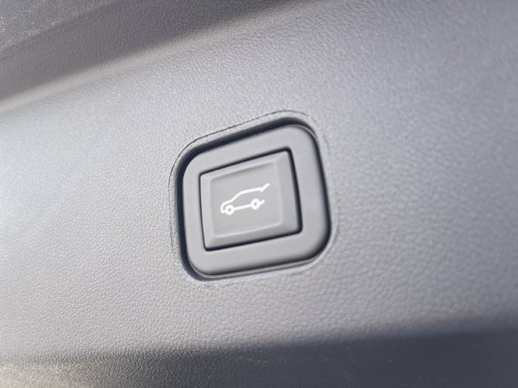 Certified 2024 Cadillac Lyriq Sport AWD/4WD image 6