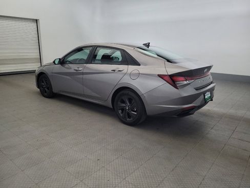Used 2023 Hyundai Elantra SEL w/ Cargo Package FWD image 3