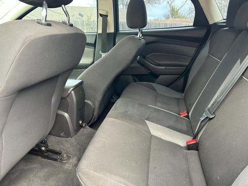 Used 2012 Ford Focus SE image 25