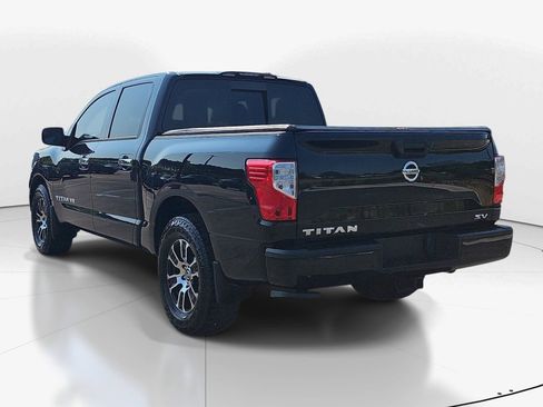 Used 2020 Nissan Titan SV w/ SV Convenience Package RWD image 6
