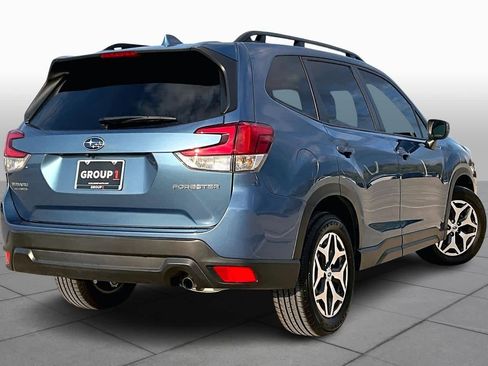 Used 2023 Subaru Forester Premium image 11