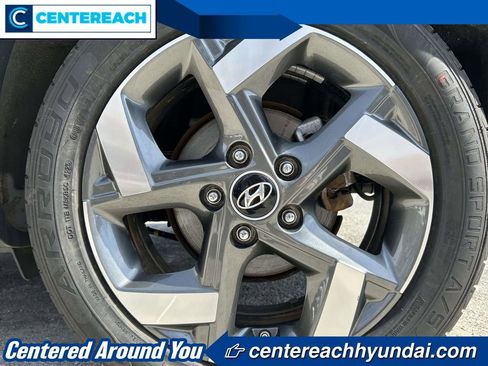 Used 2023 Hyundai Venue SEL w/ Cargo Package image 9