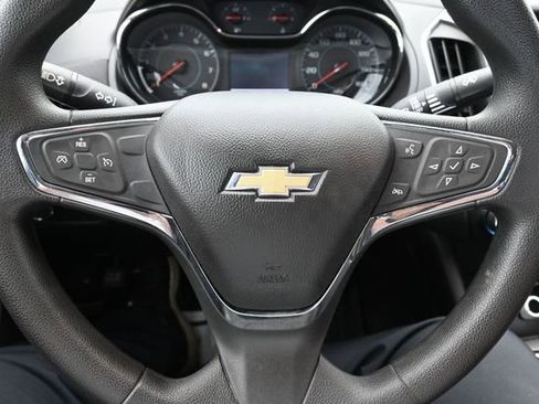 Used 2017 Chevrolet Cruze LT w/ Convenience Package FWD image 38