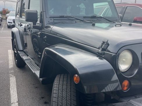 Used 2008 Jeep Wrangler Unlimited Sahara w/ Dual Top Group image 3