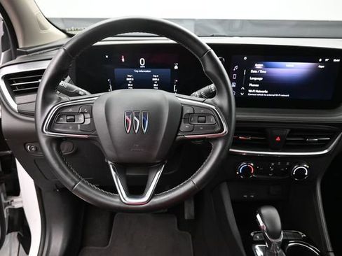 Used 2024 Buick Encore GX Preferred FWD image 12