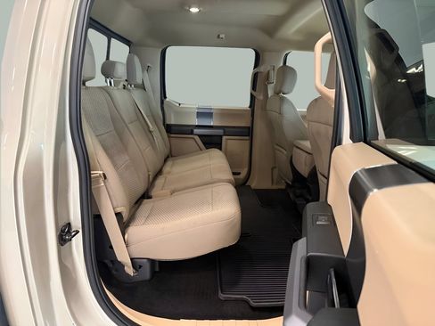 Used 2018 Ford F150 XLT w/ Equipment Group 302A Luxury AWD/4WD image 26
