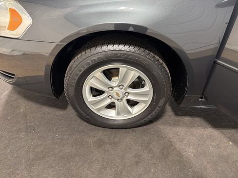 Used 2014 Chevrolet Impala Limited LS FWD image 31