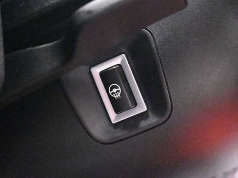 Used 2016 BMW M4 Coupe image 19