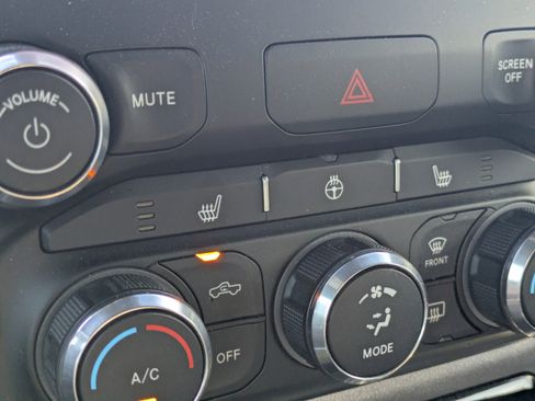 Used 2022 RAM 1500 Big Horn AWD/4WD image 27