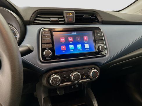 Used 2025 Nissan Versa SV FWD image 25
