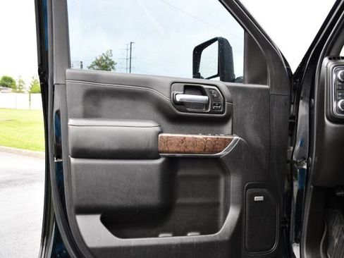 Used 2021 GMC Sierra 3500 Denali w/ Technology Package AWD/4WD image 16