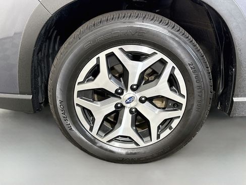 Used 2024 Subaru Forester Premium AWD/4WD image 38