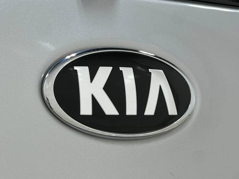 Used 2019 Kia Niro LX FWD image 38