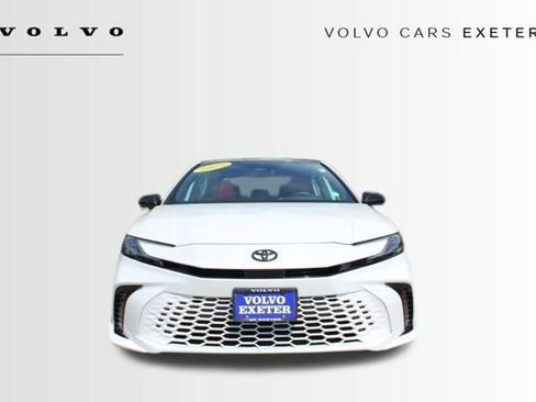 Used 2025 Toyota Camry XSE AWD/4WD image 2