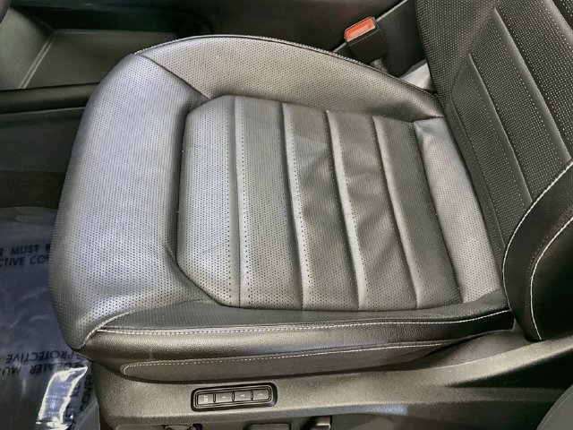 Used 2024 Volkswagen Atlas SEL AWD/4WD image 19