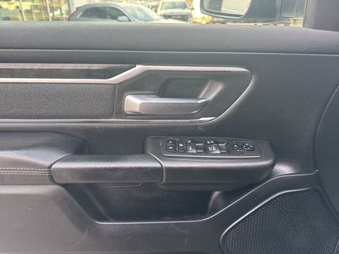 Used 2019 RAM 1500 Big Horn image 11