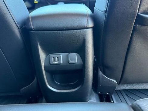 Used 2022 GMC Canyon AT4 image 14