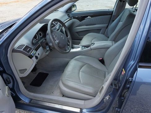 Used 2004 Mercedes-Benz E 500 4MATIC Sedan image 20
