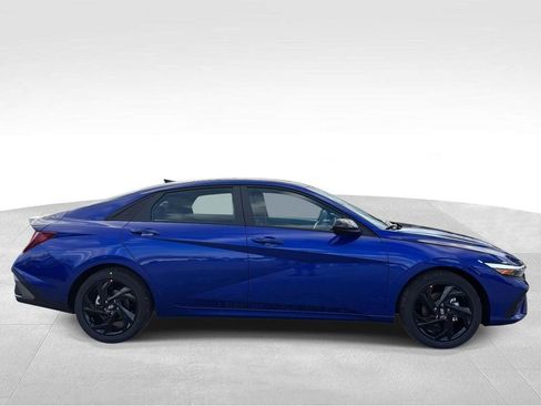 New 2026 Hyundai Elantra Sport image 5