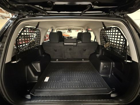 Used 2019 Toyota 4Runner TRD Off-Road AWD/4WD image 36