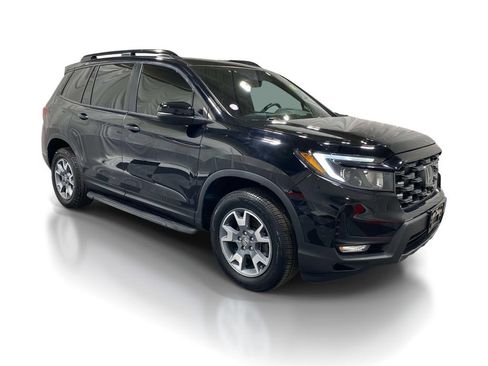 Used 2023 Honda Passport TrailSport image 5