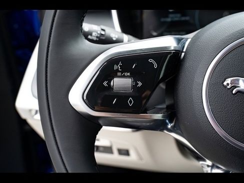 Used 2023 Jaguar I-PACE HSE image 23