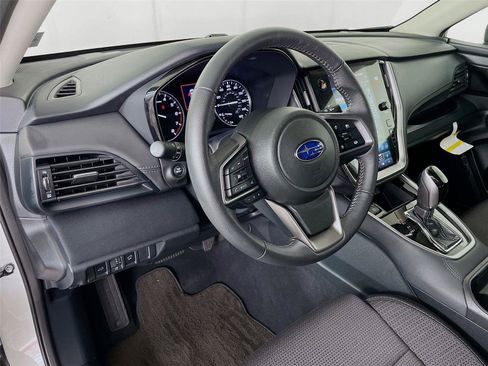 Certified 2025 Subaru Outback Premium AWD/4WD image 13