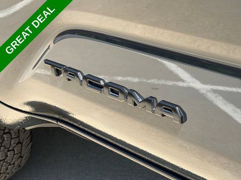 Used 2024 Toyota Tacoma TRD Sport AWD/4WD image 13