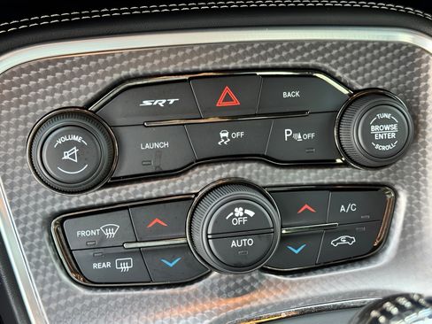 Used 2016 Dodge Challenger SRT Hellcat RWD image 26