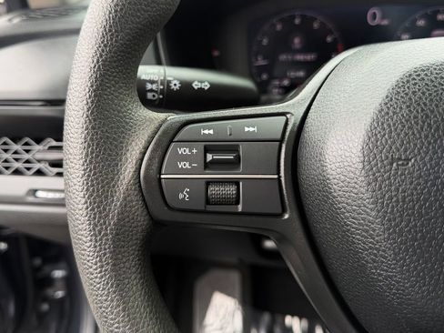 Used 2025 Honda Accord LX image 20