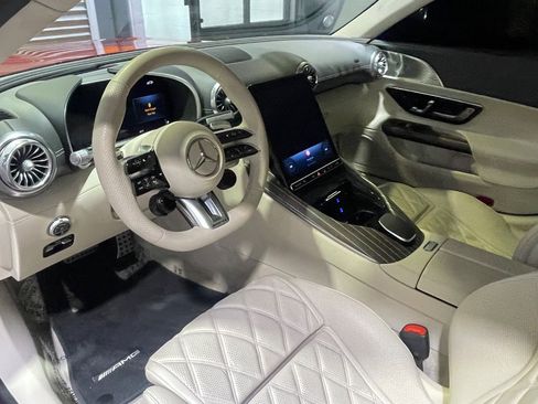 Used 2025 Mercedes-Benz AMG GT 55 image 8