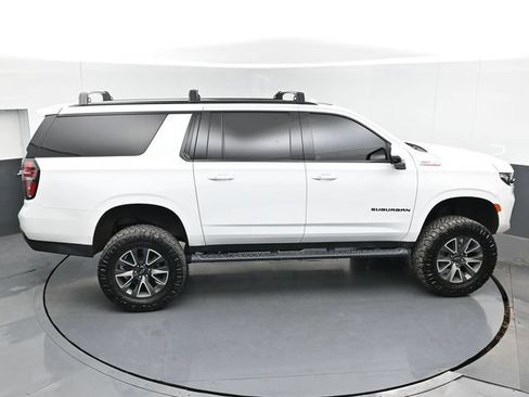 Used 2023 Chevrolet Suburban Z71 w/ Luxury Package AWD/4WD image 47