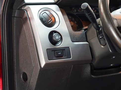 Used 2014 Ford F150 Raptor w/ Equipment Group 801A Luxury AWD/4WD image 36