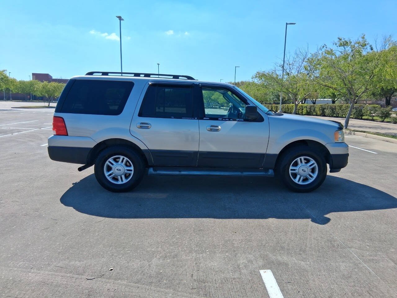 Used 2006 Ford Expedition XLT RWD image 7