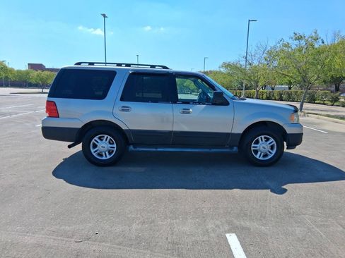Used 2006 Ford Expedition XLT RWD image 7