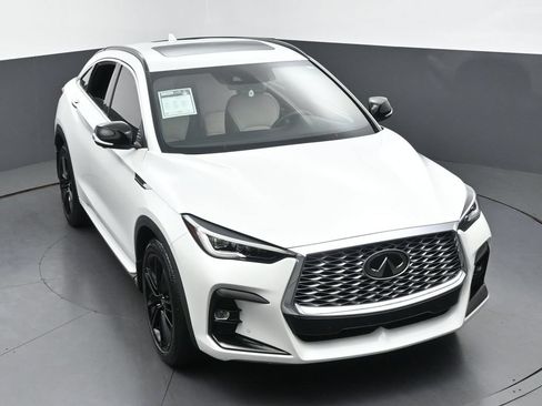 Used 2025 INFINITI QX55 Essential AWD/4WD image 4