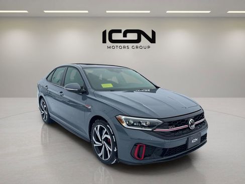 Used 2023 Volkswagen Jetta GLI Autobahn image 7
