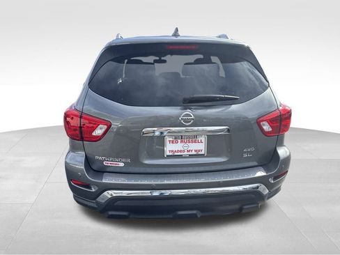 Used 2020 Nissan Pathfinder SL image 4